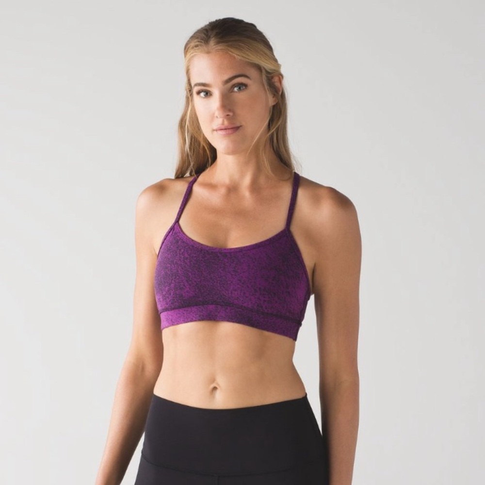 READ DESCRIPTION LULULEMON FLOW Y BRA IV